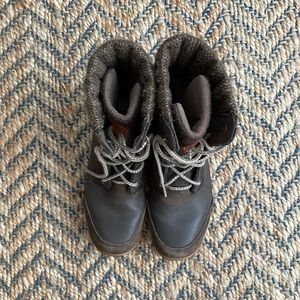 Salomon winter boots